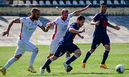 Ξάνθη: Κατήγγειλε επίσημα προπηλακισμούς και τρύπια νερά στη Ρόδο!