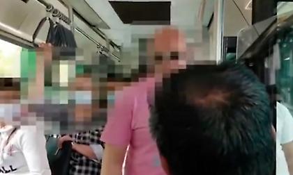 «Εδώ κάνω κουμάντο εγώ»: Ρατσιστική επίθεση οδηγού λεωφορείου σε μετανάστη (video)
