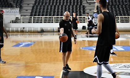 Στην τελική ευθεία για ΑΕΚ ο ΠΑΟΚ