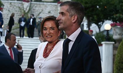 Mπακογιάννης: «Τριπλή μάσκα να βάλεις»- Η τρυφερή ανάρτηση για την γιορτή της μητέρας