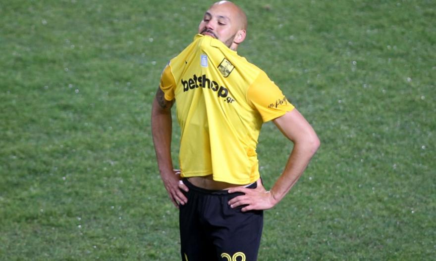 Μπέρδεψε το Conference με το… Europa League ο Μπεναλουάν! (pic)