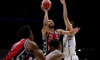 Νίκες για Αρμάνι, Βενέτσια, «στραπάτσο» για Βίρτους