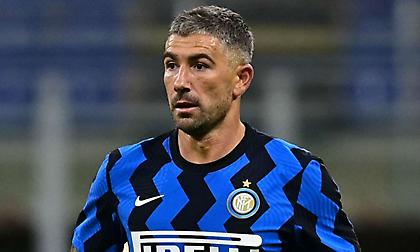 Αποχωρεί από την Ίντερ ο Κολάροφ