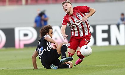 Πέρυσι που κέρδισαν στο Καραϊσκάκη ήταν καλός ο Έλληνας διαιτητής, ε;