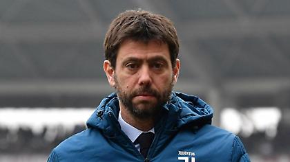 Οι οργανωμένοι της Ίντερ κρέμασαν πανό έξω από το γήπεδο της Γιουβέντους και βρίζουν τον Ανιέλι