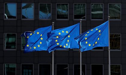 Η Ε.Ε. ανοίγει τα σύνορά της στους πλήρως εμβολιασμένους