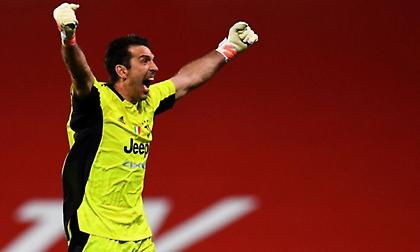 Ο Μπουφόν έχει κατακτήσει Κύπελλο Ιταλίας ως συμπαίκτης με πατέρα και υιό Κιέζα! (pic)