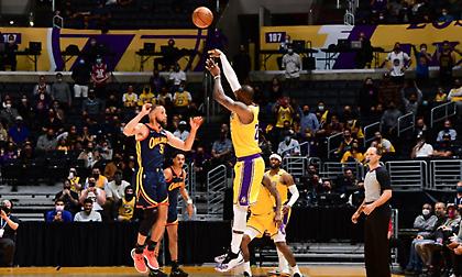 ΛεΜπρόν Τζέιμς: «Έβλεπα τρία καλάθια και απλώς σούταρα στο μεσαίο»!