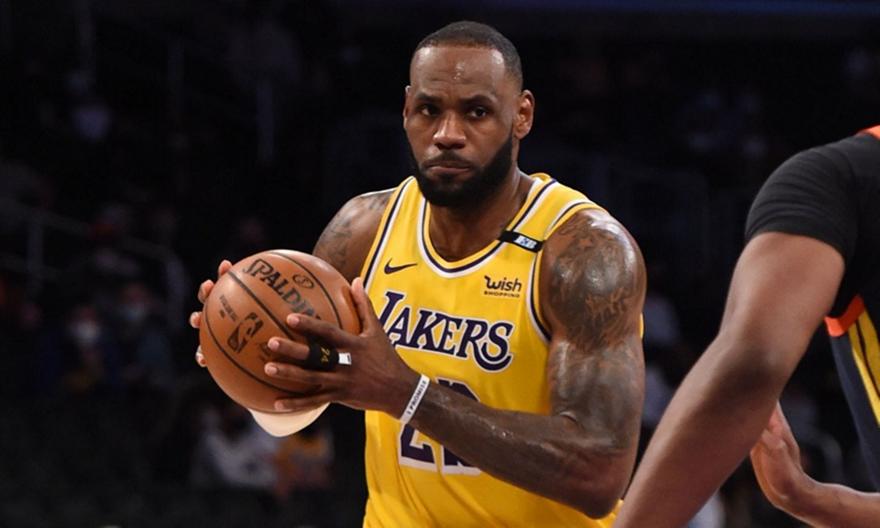 Λεμπρόν: «Τίποτα δεν συγκρίνεται με το να είσαι Laker»