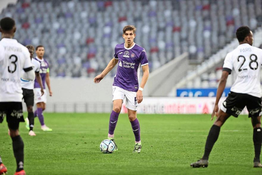 Με τριάρα πάει για άνοδο η Τουλούζ