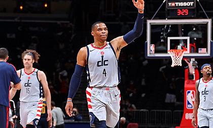 «Πάτησαν» τους Πέισερς και μπήκαν playoffs οι Ουίζαρντς