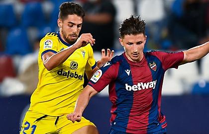 Χορταστική… αγγαρεία παρουσία κόσμου στη Βαλένθια