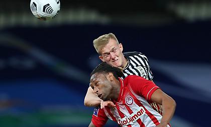 Δοκάρι για τον ΠΑΟΚ με κεφαλιά του Σφιντέρσκι!