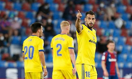 Ανανέωσε με Κάντιθ ο Νεγρέδο