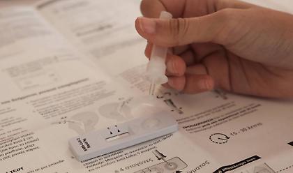 Αυτοδιαγνωστικά τεστ υποχρεωτικά και στον ιδιωτικό τομέα από Δευτέρα: Τι πρέπει να γνωρίζετε