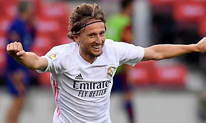 Συνεχίζει στη Ρεάλ ο Μόντριτς