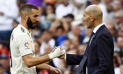 Μπενζεμά: «Δεν βλέπω να φεύγει ο Ζιντάν από τη Ρεάλ»