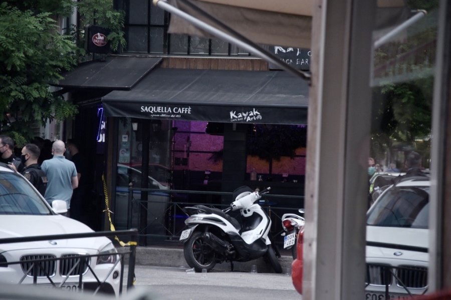 Σεπόλια: Νεκρός 32χρονος από πυροβολισμούς σε καφετέρια pic