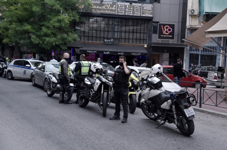 Σεπόλια: Νεκρός 32χρονος από πυροβολισμούς σε καφετέρια pic