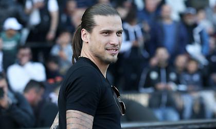 «Μεγάλο πρόβλημα οι αποδοχές του Πρίγιοβιτς για τον Ερυθρό Αστέρα»