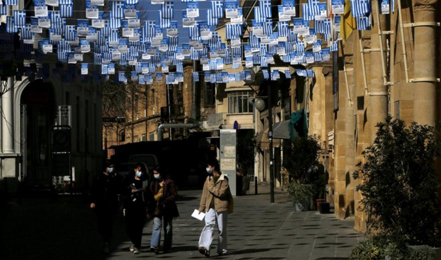 Kύπρος: Ένας νεκρός και 53 νέα κρούσματα κορωνοϊού