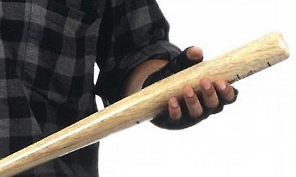 Αλεξανδρούπολη: Δεν τον βρήκαν σπίτι και χτύπησαν με ρόπαλα τον γιο του και τους γονείς του! (vid)