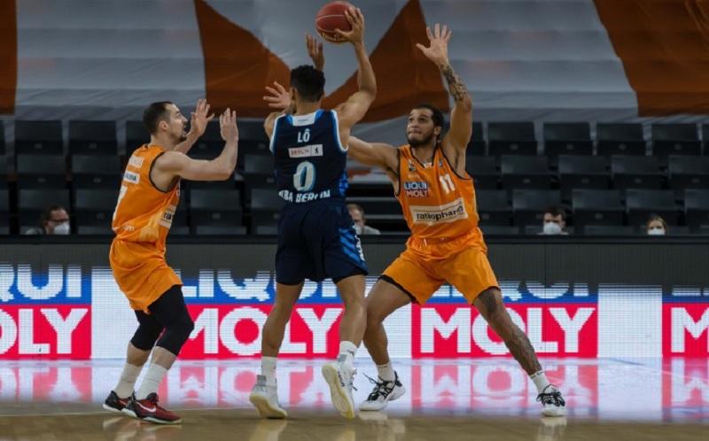 Ουλμ-Άλμπα Βερολίνου 75-77