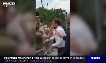 Νεαρός χαστούκισε τον Μακρόν - Δείτε το video