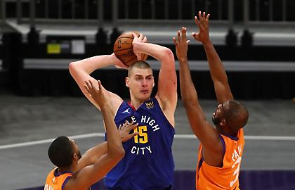 Ντένβερ Ναγκετς-Φοίνιξ Σανς