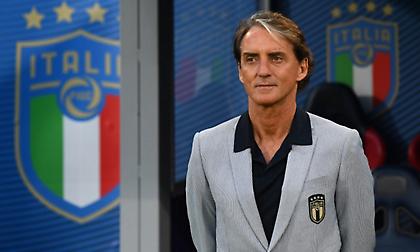 Ιστορική τριάρα για την Ιταλία του Μαντσίνι!