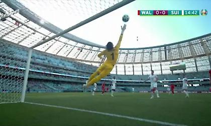 Εντυπωσιακή επέμβαση του Ζόμερ, κρατάει το μηδέν για την Ελβετία!