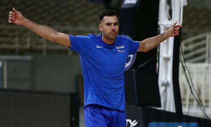 Σλούκας: «Μεγάλη προσωπικότητα ο Πιτίνο-Μου λείπει μια διάκριση με την Εθνική»