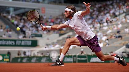 Ο Στέφανος Τσιτσιπάς έγραψε ιστορία και ετοιμάζεται να ανέβει στην κορυφή