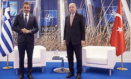 Κυβερνητικές πηγές για Μητσοτάκη-Ερντογάν: «Έσπασε ο πάγος»