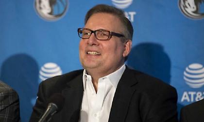 Τέλος μετά από 23 χρόνια ο GM των Μάβερικς!