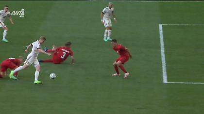 Ασίστ-ζωγραφία ο Ντε Μπρόινε, το κάρφωσε ο Αζάρ για το 1-1 του Βελγίου