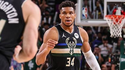 Οι καλύτερες στιγμές του Γιάννη στο 3-3 των Μπακς επί των Νετς