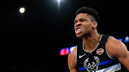 Γιάννης και Μίντλετον κράτησαν όρθιους τους Μπακς και… τελικός στο Μπρούκλιν