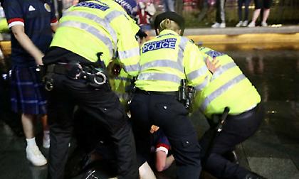 Συνελήφθησαν 30 οπαδοί μετά το Αγγλία-Σκωτία