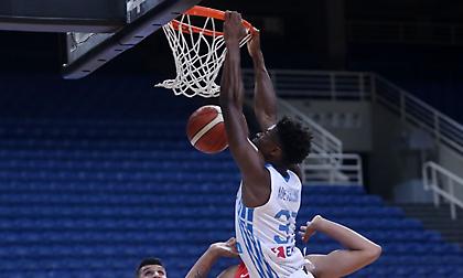 Κώστας Αντετοκούνμπο: «Και τώρα... σωπάστε!»