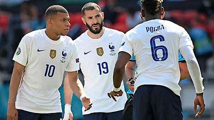 Ρατσιστική «επίθεση» Ούγγρων… φιλάθλων σε Εμπαπέ και Μπενζεμά