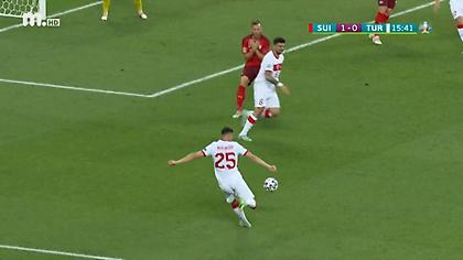 Ελβετία-Τουρκία: Απείλησε με πανέμορφο σουτ ο Μούλντουρ