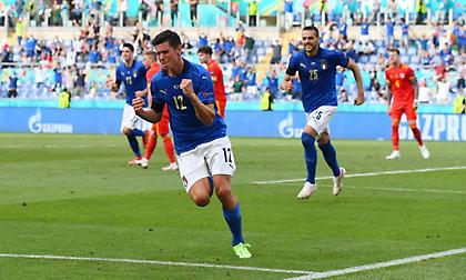 Με φόρα στα νοκ άουτ η Ιταλία, προκρίθηκαν και οι Ουαλοί