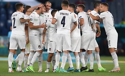 Οι ενδεκάδες στο Ιταλία-Ουαλία