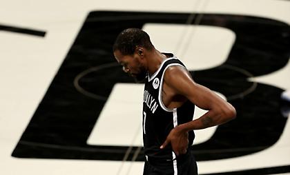 Ντουράντ: «Η… ποδάρα μου πάτησε τη γραμμή-Σεβασμός στους Μπακς»