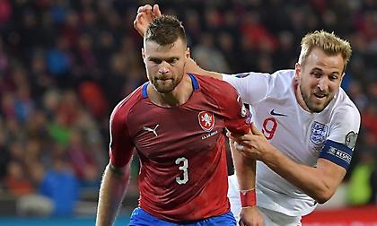 Τσεχία-Αγγλία: Για το καλύτερο πλασάρισμα