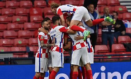 Στους «16» με «καλλιτέχνη» Μόντριτς η Κροατία!