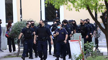 Γλυκά Νερά: Ολοκληρώθηκε η απολογία του συζυγοκτόνου - Σε ποια φυλακή θα μεταφερθεί