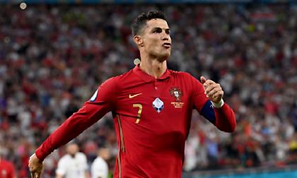 Έγραψε ιστορία ο Κριστιάνο: Πρώτος σκόρερ σε Μουντιάλ και Euro