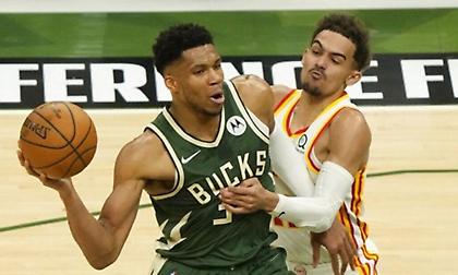 Τα τελευταία πέντε συγκλονιστικά λεπτά του αγώνα Μπακς-Χοκς!